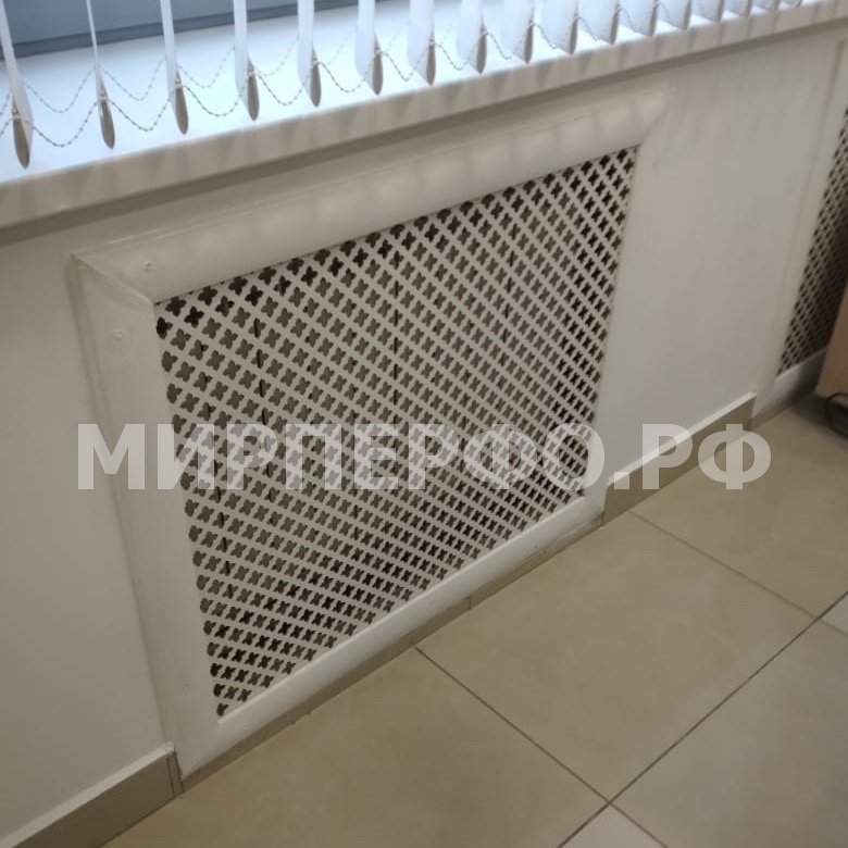 Экран на батарею из МДФ